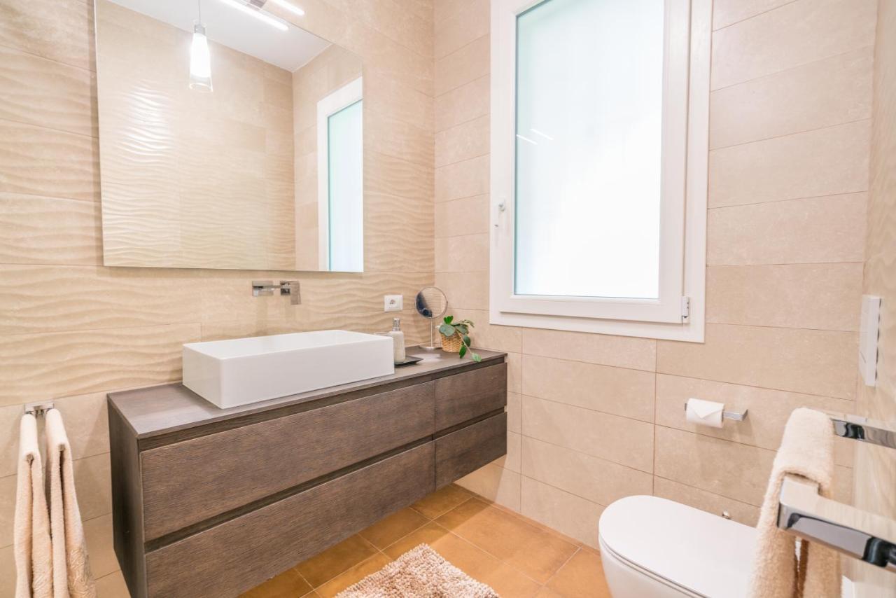 Villa Acquario Elegance - 200 Mt Dalla Spiaggia 토레 델레 스텔레 외부 사진